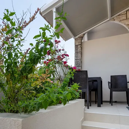 Apartament Mandić *